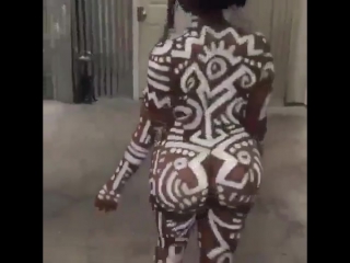 black woman loudly slams juicy rolls big ass cosplay (porn net)
